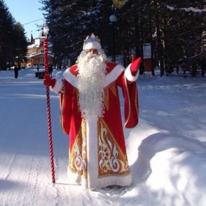 В день рождения Деда Мороза зажгут первую ёлку в стране