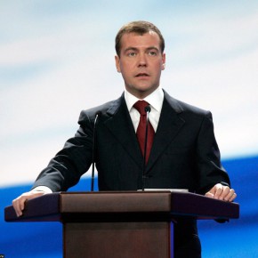 Медведев не исключает возвращения на пост президента РФ