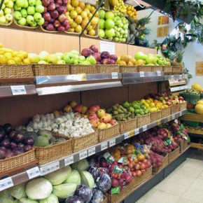 На российские прилавки попала партия опасных фруктов и овощей с пестицидами и нитратами