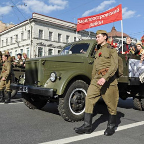 Пробка на Невском из-за репетиции Парада Победы повторится еще трижды