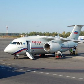 Аварийный Ан-148 приземлился в Пулково со второго захода