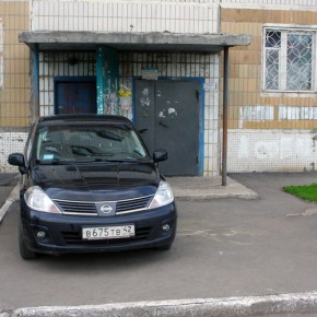 В Петербурге хотят запретить парковку под окнами жилых домов
