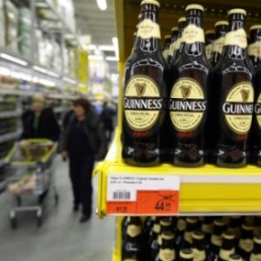 Запрет ночной продажи алкоголя в Петербурге продлили до 9 утра