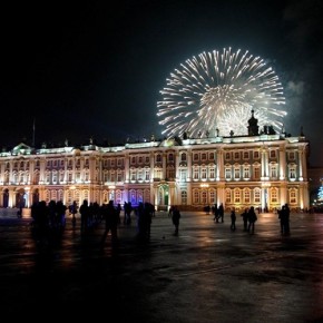 В Петербурге отменили новогодний фейерверк и часть праздничных мероприятий