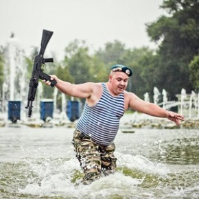 В Петербурге могут построить фонтан для купания десантников в День ВДВ