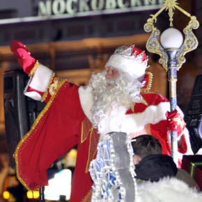 Традиционное шествие Деда Мороза по Петербургу пройдет 22 декабря