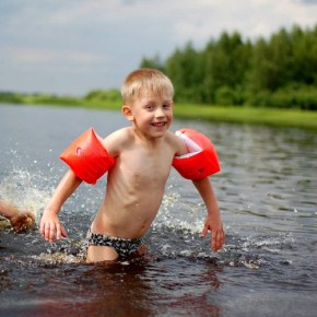 Двое 5-летних детей утонули на выходных в Ленинградской области