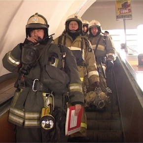 Пожар произошел в метро Петербурга на станции 