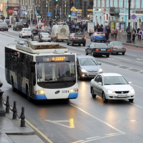 Стоимость проезда в общественном транспорте в Петербурге с 2015 года составит 28-31 рубль