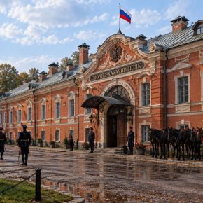 В Павловске выставили на продажу исторические казармы Сводно-Казачьего полка