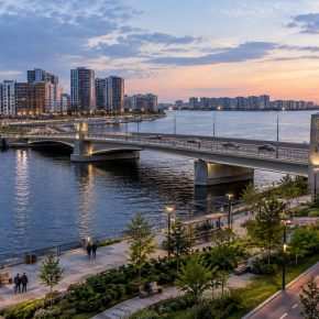 У моста Кадырова завершается благоустройство, хотя и с задержками