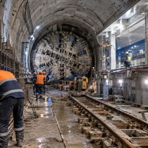 Финансирование строительства метро в Петербурге меняется: чаще уменьшается чем растет